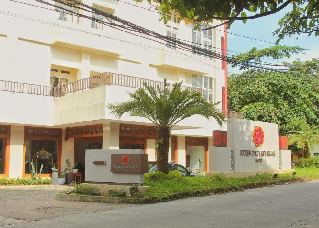 Rizen Padjadjaran Hotel Bogor Exteriér fotografie